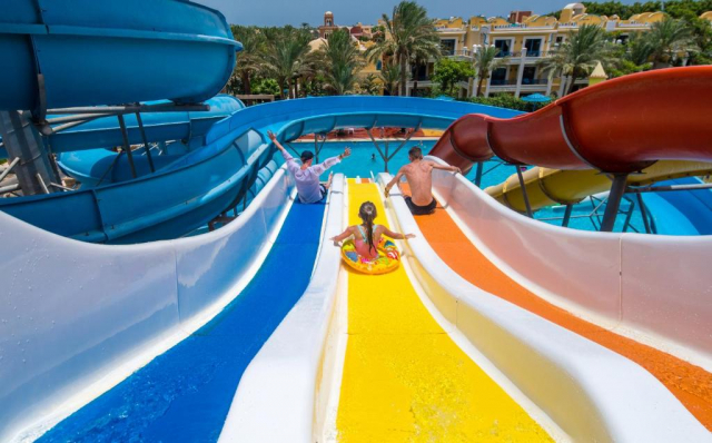Sejur in Hurghada: 335 euro cazare 8 nopti cu All inclusive+ transport avion+ toate taxele 