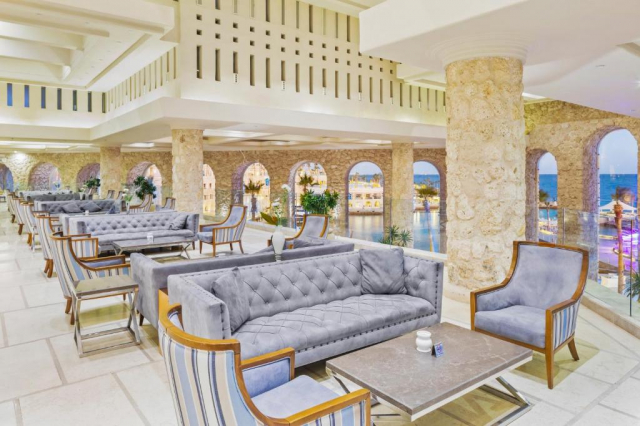 ULTIMELE LOCURI HURGHADA, AVION DIN CLUJ-NAPOCA, LA HOTEL PICKALBATROS CITADEL 5*, LA TARIFUL DE 828 EURO/PERS, ALL INCLUSIVE!