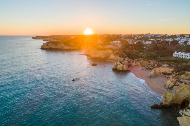 ULTRA LAST MINUTE PORTUGALIA 4****DEMIPENSIUNE  VILA NAUTICO ZBOR DIN OTOPENI/ CU TAXE INCLUSE