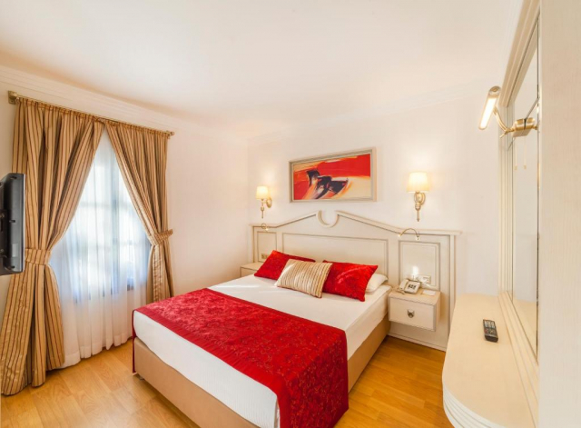 ULTIMELE LOCURI ANTALYA, AVION DIN BUCURESTI, LA HOTEL SUNRISE  RESORT MEMENTO 5*, LA TARIFUL DE 960 EURO/PERSOANA, UAI!