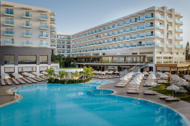 ULTRA LAST MINUTE AYIA NAPA 5***** NISSIBLUE BEACH ZBOR DIRECT DIN OTOPENI  CU TAXE INCLUSE