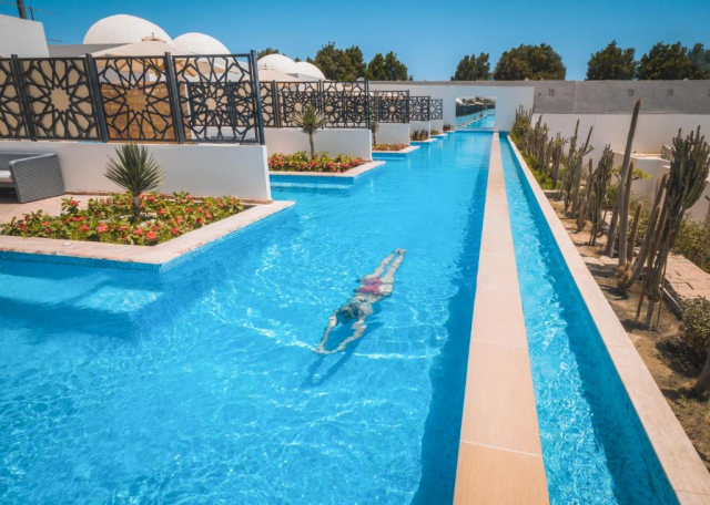 14.05 pachet Hurghada  7 nopti cu zbor din Bucuresti , 315 € all inlusive , taxe incluse