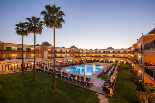 ULTRA LAST MINUTE PORTUGALIA 4****DEMIPENSIUNE VILA TAVIRA ZBOR DIN OTOPENI/ CU TAXE INCLUSE