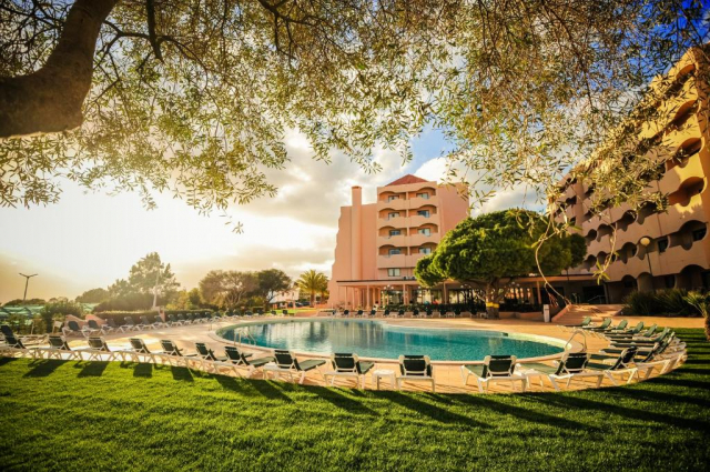 ULTRA LAST MINUTE PORTUGALIA 4****DEMIPENSIUNE VILA ATLANTICO ZBOR DIN OTOPENI/ CU TAXE INCLUSE