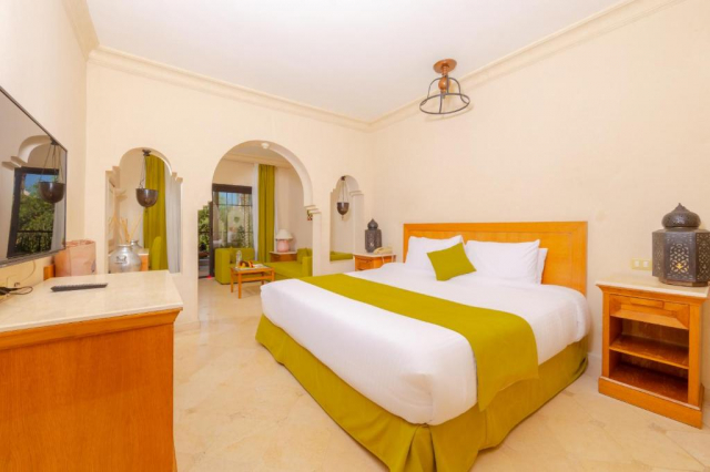 ULTIMELE LOCURI EGYPT 5***** ALL INCLUSIVE MAKADI PALACE ZBOR CHARTER DIN OTOPENI CU TAXE INCLUSE