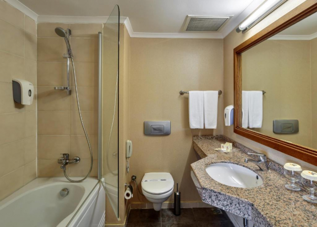 ULTIMELE LOCURI ANTALYA, AVION DIN SIBIU, LA HOTEL SUNIS ELITA BEACH 5*, LA TARIFUL DE 780 EURO/PERSOANA, UAI!