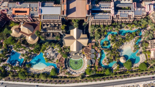 ULTRA LAST MINUTE INSULELE CANARE 5**** DELUXE PENSIUNE COMPLETA LOPESAN GRAN PRINCESS ZBOR DIRECT DIN OTOPENI CU TAXE INCLUSE