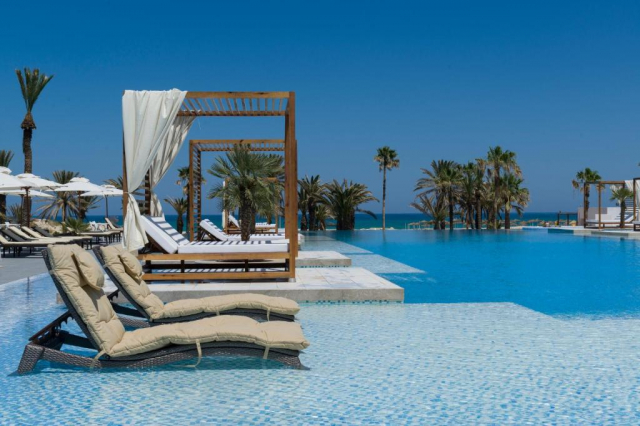 ULTIMELE LOCURI TUNISIA 5***** ALL INCLUSIVE TOUR KHALEF ZBOR CHARTER DIN SIBIU CU TAXE INCLUSE