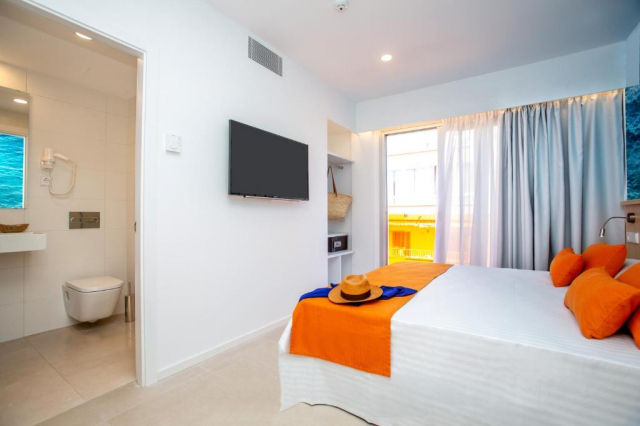 ULTRA LAST MINUTE PLAJA MALLORCA 3*** MIX SMART ZBOR DIN OTOPENI  CU TAXE INCLUSE