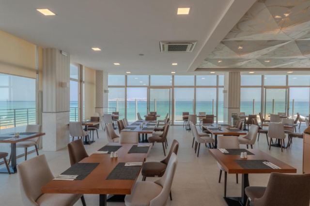 ULTRA LAST MINUTE INSULA CRETA THEMIS BEACH 4**** DEMIPENSIUNE ZBOR CHARTER DIN SIBIU CU TAXE INCLUSE