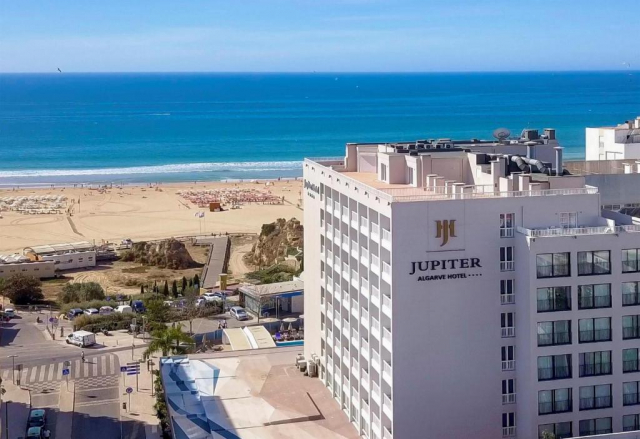 ULTRA LAST MINUTE PE PLAJA PORTUGALIA 4**** JUPITER   BEACH RESORT ZBOR DIN OTOPENI CU TAXE INCLUSE