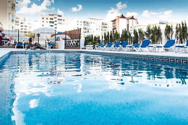 ULTRA LAST MINUTE MARBELLA 9 NOPTI EL FARO ZBOR DIN OTOPENI CU TAXE INCLUSE