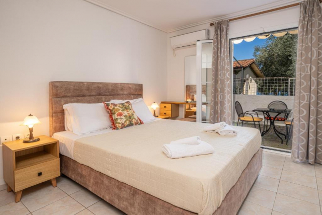 ULTIMELE LOCURI KEFALONIA, AVION DIN BUCURESTI, LA DIMITRIS STUDIOS 3*, LA TARIFUL DE 440 EURO/PERSOANA!