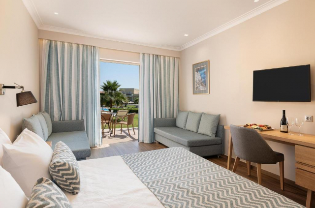 ULTRA LAST MINUTE DELUXE INSULA CRETA 5*****DEMIPENSIUNE PILOT  BEACH ZBOR CHARTER DIN OTOPENI TAXE INCLUSE