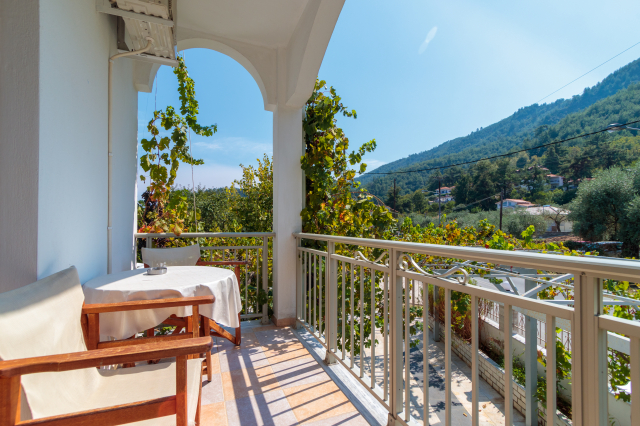 05.08 Autocar din Bucuresti, Grecia, Thassos Skala Potamia Studio Mesimvria 270 euro/pers/7 nopti fara masa
