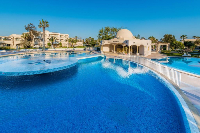 12.06 Ofeta speciala Tunisia pachet cu zbor direct, 7 nopti , 465 € taxe incluse ! 