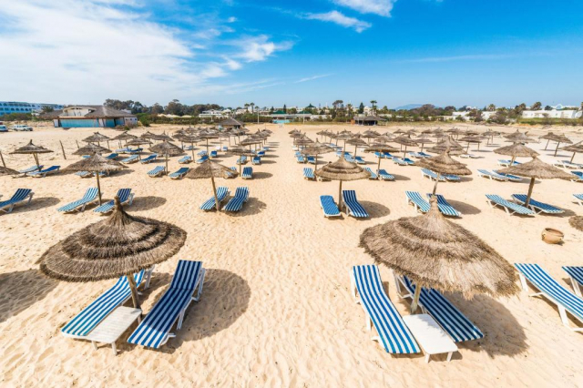 12.06 Ofeta speciala Tunisia pachet cu zbor direct, 7 nopti , 465 € taxe incluse ! 