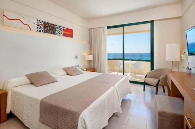 ULTRA LAST MINUTE PALMA DE MALLORCA 4**** WELIKE  BEACH ZBOR OTOPENI CU TAXE INCLUSE
