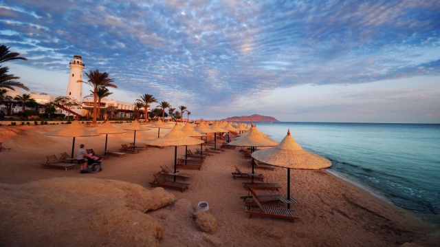 Sejur la plaja in Sharm El Sheikh la doar 298 euro,avion din Cluj!!! Sharm Holiday Resort Aqua Park 4*
