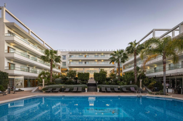 ULTRA LAST MINUTE PE PLAJA BENIDORM 4**** SUN PALACE DEMIPENSIUNE ZBOR DIN CLUJ NAPOCA CU TAXE INCLUSE