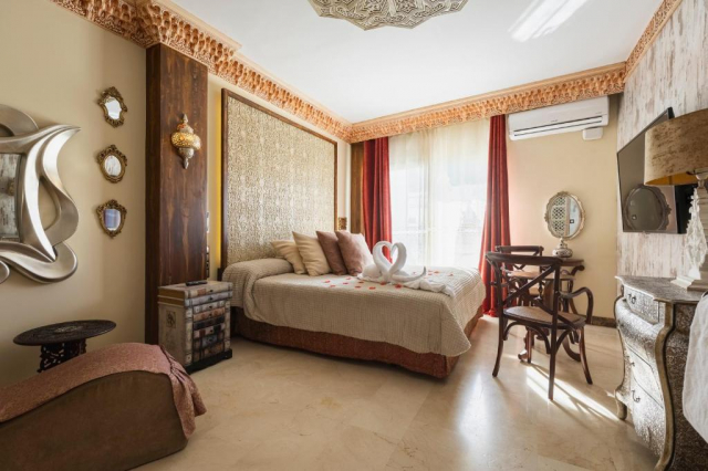 ULTRA LAST MINUTE PE PLAJA BENIDORM 4**** SUN PALACE DEMIPENSIUNE ZBOR DIN CLUJ NAPOCA CU TAXE INCLUSE