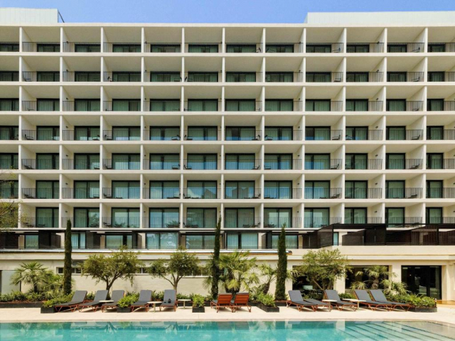 ULTRA LAST MINUTE PE PLAJA BENIDORM 4**** MERCURE BENIDORM DEMIPENSIUNE ZBOR DIN CLUJ NAPOCA CU TAXE INCLUSE