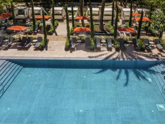 ULTRA LAST MINUTE PE PLAJA BENIDORM 4**** MERCURE BENIDORM DEMIPENSIUNE ZBOR DIN CLUJ NAPOCA CU TAXE INCLUSE