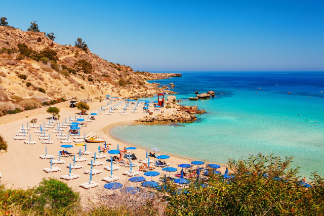 Vacanta de vara la plaja in Cipru la doar 1119 euro,avion din Iasi!!!Odessa Beach 4* all inclusive