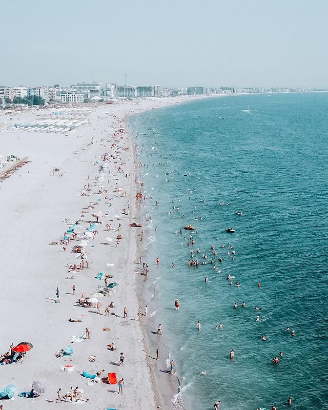 Ce zici de un sejur 7 nopti in Mamaia? 🍹⛱️🌞 🌊