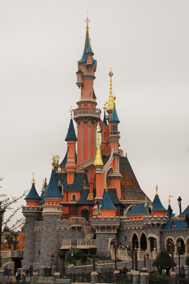 Oferta Disneyland Paris - 1 zi intrare la parc, 3 nopti, cu plecare din Cluj Napoca (IK)