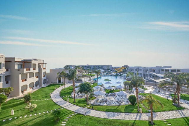 Sejur in Hurghada: 690 euro cazare 7 nopti cu Ultra All inclusive+ transport avion+ toate taxele 