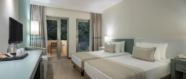 Sejur in Antalya: 615 euro cazare 7 nopti cu Ultra All inclusive+ transport avion+ toate taxele 