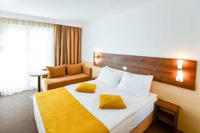 SUPER OFERTA HOTEL ZENITH 4* MAMAIA, 5 NOPTI CAZARE ALL INCLUSIVE