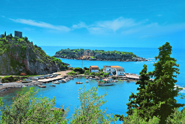 PELOPONEZ - 7 nopti cazare cu all inclusive + bilet avion Bucuresti + taxe aeroport + transfer = 769 euro/pers
