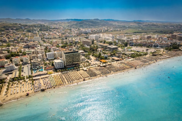 ALBANIA - Durres: 7 nopti cazare cu mic dejun + bilet avion Bucuresti + taxe aeroport + transfer = 499 euro/pers