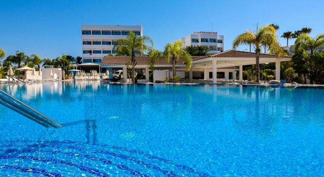 CIPRU  742  EURO / PERS PLECARE DIN BUCURESTI 15.07, AVION INCLUS - HOTEL CHRISTOFINIA,DEMIPENSIUNE