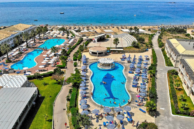 LAST MINUTE INSULA CORFU doar  645 euro / persoana / ALL INCLUSIVE / HOTEL 5* / transport avion plecare 18.06.2026