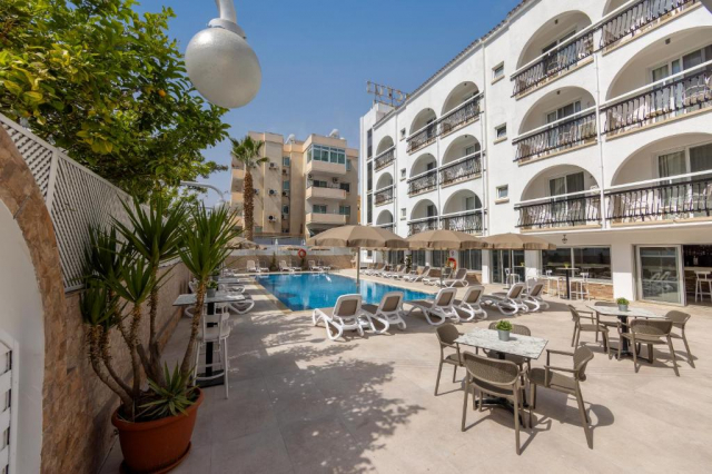 ULTIMELE LOCURI PLAJA CIPRU 2** CACTUS HOTEL ZBOR DIRECT DIN CLUJ NAPOCA CU TAXE INCLUSE