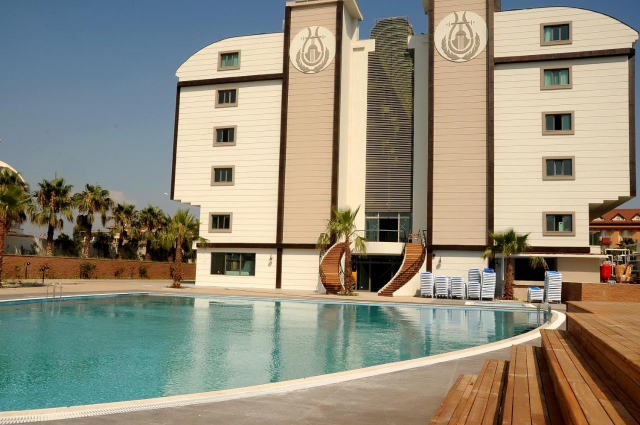 ULTIMELE LOCURI ANTALYA, AVION DIN TG-MURES, LA HOTEL ORFEUS QUEEN 4*, LA TARIFUL DE 680 EURO/PERSOANA, AI!