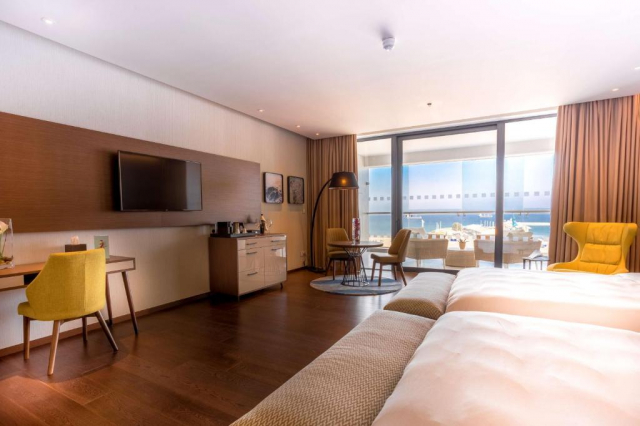 ULTIMELE LOCURI PLAJA CIPRU 5***** RADISSON HOTEL ZBOR DIRECT DIN OTOPENI CU TAXE INCLUSE