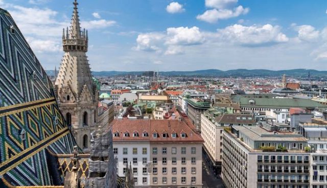 PRAGA-VIENA, AUTOCAR DIN BUCURESTI, LA HOTEL DE 3*, LA TARIFUL DE 385 EURO/PERSOANA, MIC DEJUN!