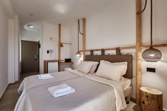 Sejur in Creta: 625 euro cazare 7 nopti cu All inclusive+ transport avion+ toate taxele