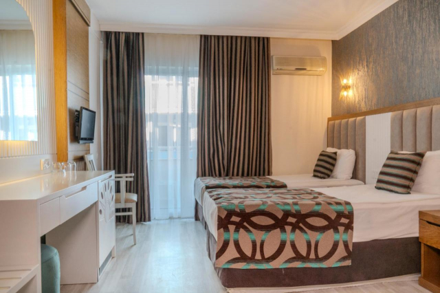 Sejur in Antalya: 560 euro cazare 7 nopti cu Ultra All inclusive+ transport avion+ toate taxele