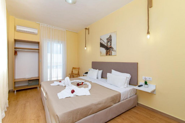 ULTRA LAST MINUTE INSULA CRETA TRITON HOTEL 3*** ALL INCLUSIVE  ZBOR CHARTER  SIBIU CU TAXE INCLUSE
