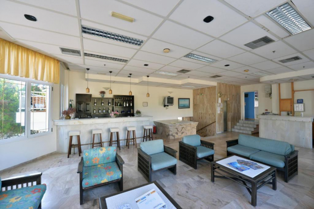 ULTRA LAST MINUTE INSULA CRETA ANNA APARTMENTS ZBOR CHARTER DIN OTOPENI CU TAXE INCLUSE