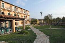  DEAL CORFU PLECARE IN 5 IULIE HOTEL SEA BIRD 3* DEMIPENSIUNE PRET 616 EURO