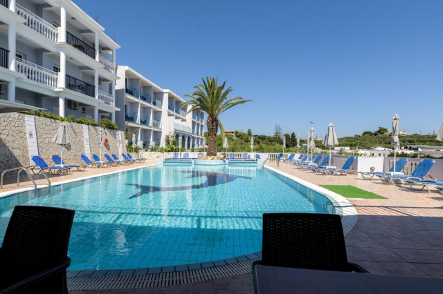 ULTRA LAST MINUTE ZAKYNTHOS CRISTINA APARTMENTS ZBOR CHARTER DIN OTOPENI CU TAXE INCLUSE