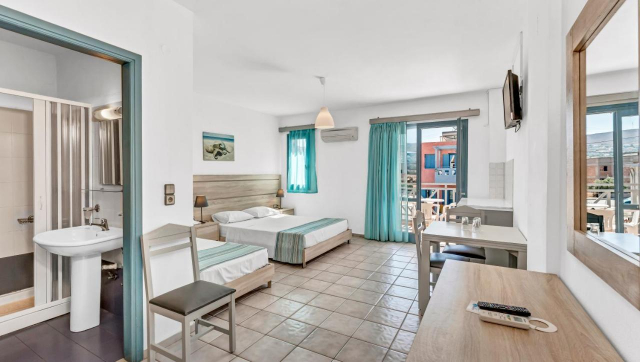ULTIMELE LOCURI CRETA HERAKLION, AVION DIN TG-MURES, LA HOTEL MARILISA 3*, LA TARIFUL DE 650 EURO/PERSOANA, DEMIPENSIUNE!