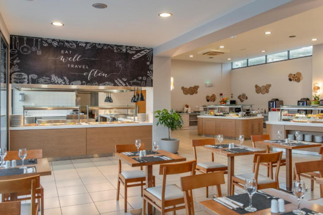 ULTRA LAST MINUTE INSULA CRETA 4**** DEMIPENSIUNE ARIADNE  BEACH ZBOR CHARTER DIN OTOPENI CU TAXE INCLUSE