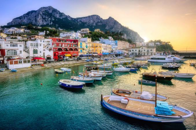 ITALIA DOLCE FAR NIENTE, AVION DIN BUCURESTI, LA HOTEL DE 3*, LA TARIFUL DE 899 EURO/PERSOANA, MIC DEJUN!